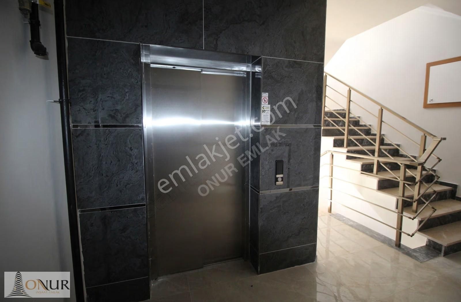 Onur Emlak Selim Sultan Mah. Site İçi Kapalı Otopark 2+1 Kiralık - Görsel 27