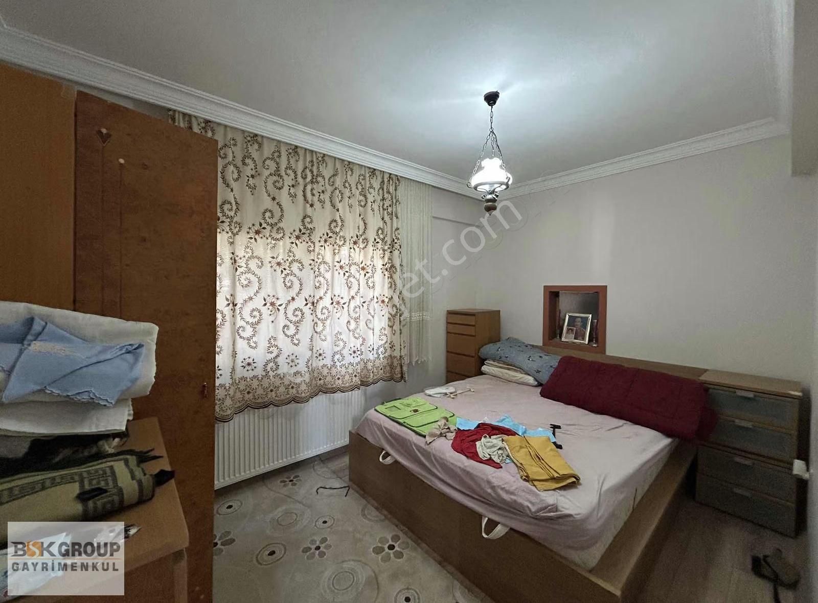 Müstakil 5+1 Geniş Bahçeli Denize Yakın Merkezi Konum Villa - Görsel 3