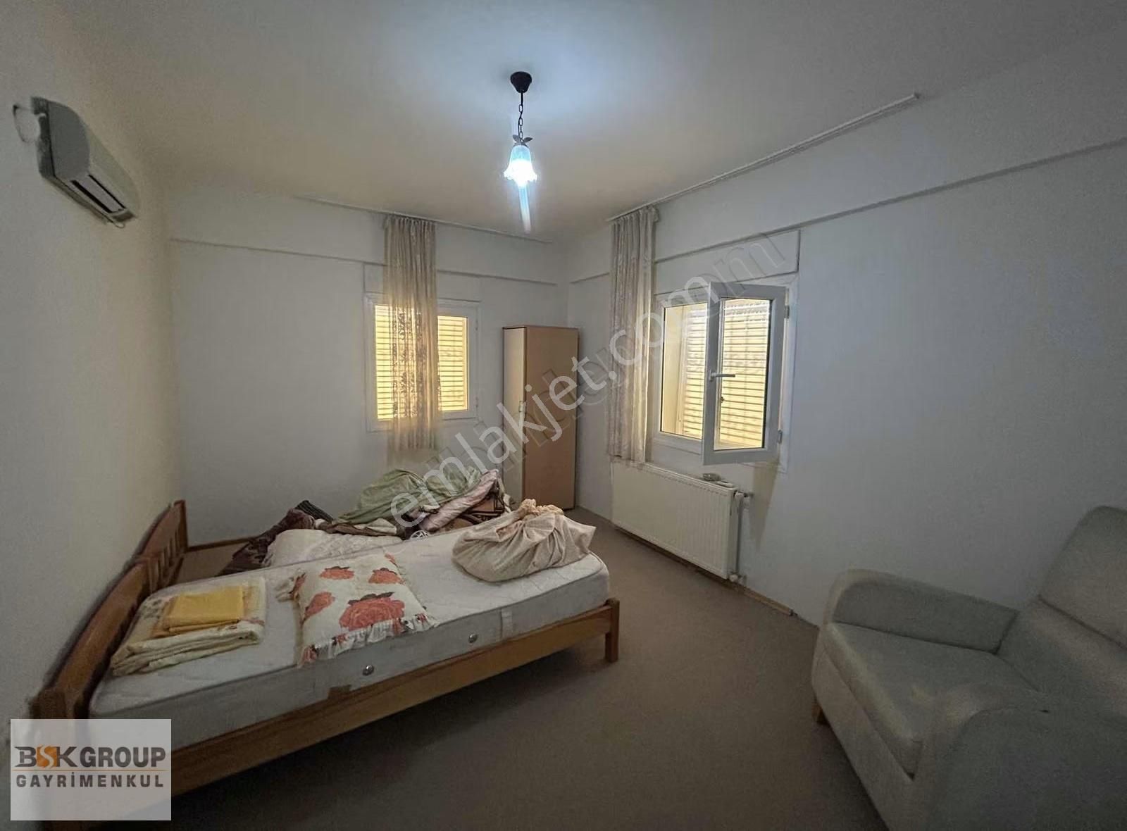 Müstakil 5+1 Geniş Bahçeli Denize Yakın Merkezi Konum Villa - Görsel 16