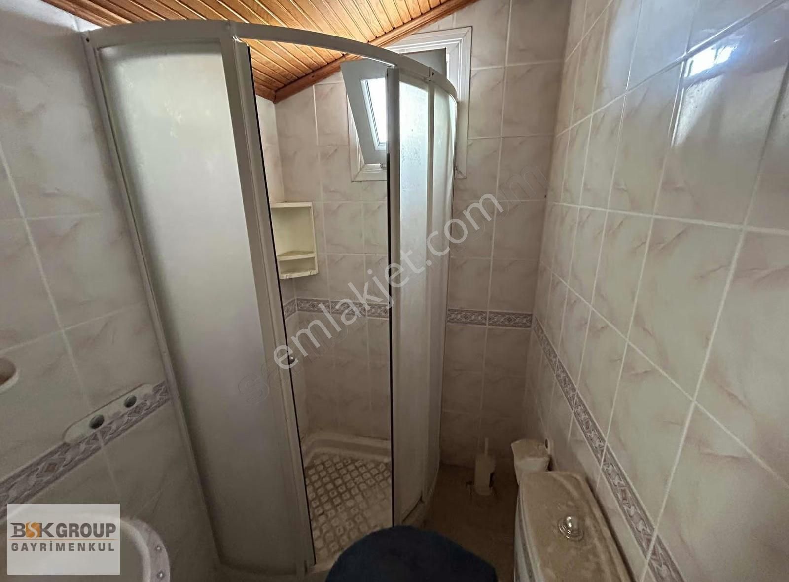 Müstakil 5+1 Geniş Bahçeli Denize Yakın Merkezi Konum Villa - Görsel 25