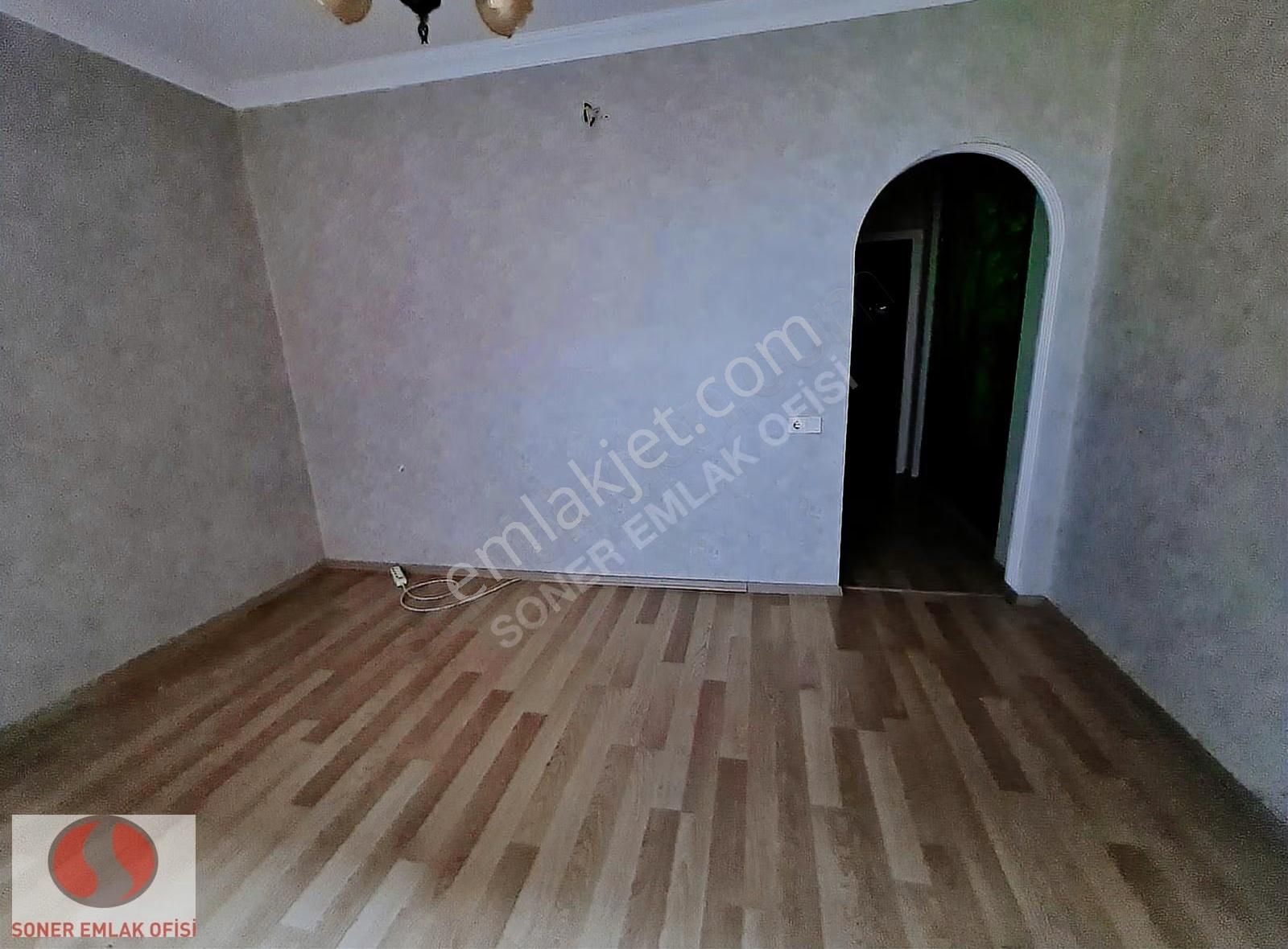 Serasker Caddesinde 1 Kat 3+1 Kiralık İşyeri - Görsel 4