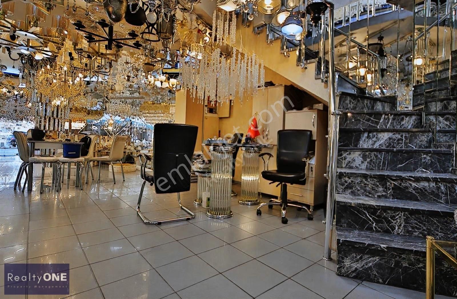 R-one Şişane 3 Katlı Cadde Üzeri Depolu 300 M2 Kiralık Dükkan - Görsel 28