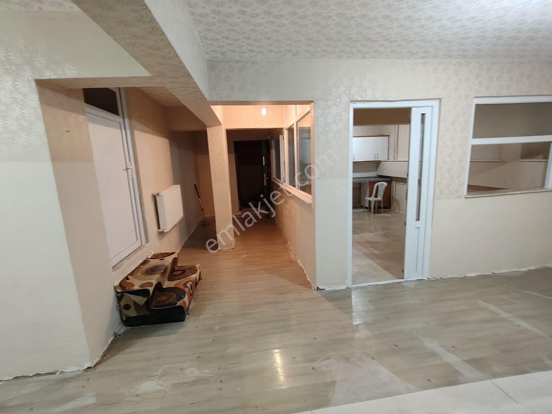 Ankara 30 Dakika Üretime Daire Kulanımına Uygun 165 M2 2 Katlı