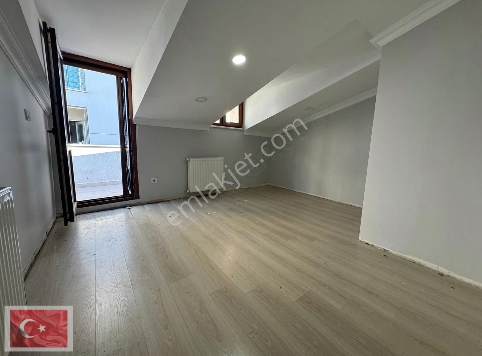 Cadde Üzeri 3+2 Çift Giriş Çift Mutfak Çift Wc'li Teraslı Dublex - Görsel 8