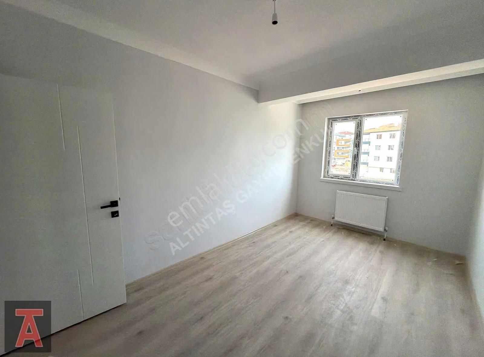 Fevzi Çakmak Mah.sıfır Ara Katta Köşe Başı Bina Ön Cephe Lüx 3+1 - Görsel 19