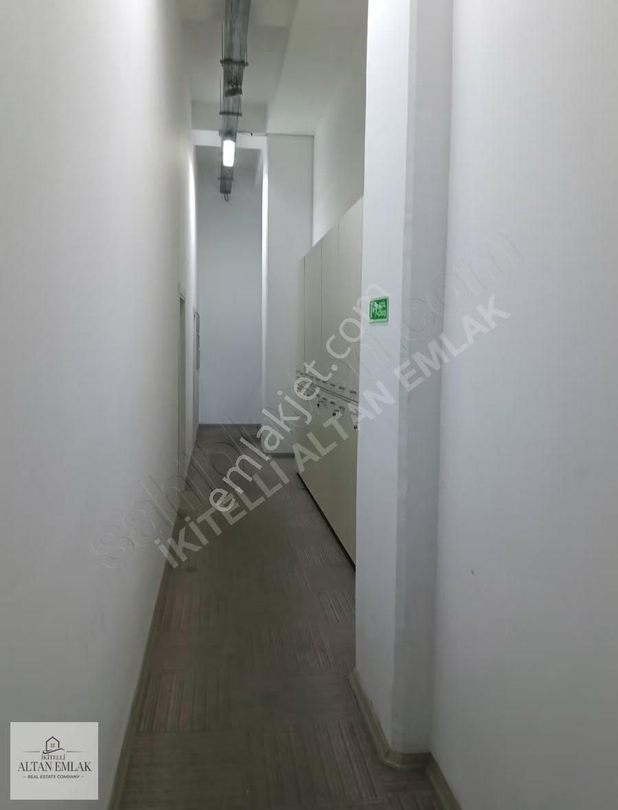 İkitelli Osb İpkas Sanayide 1850 M2 Ful Yapılı Kiralık İşyeri - Görsel 16
