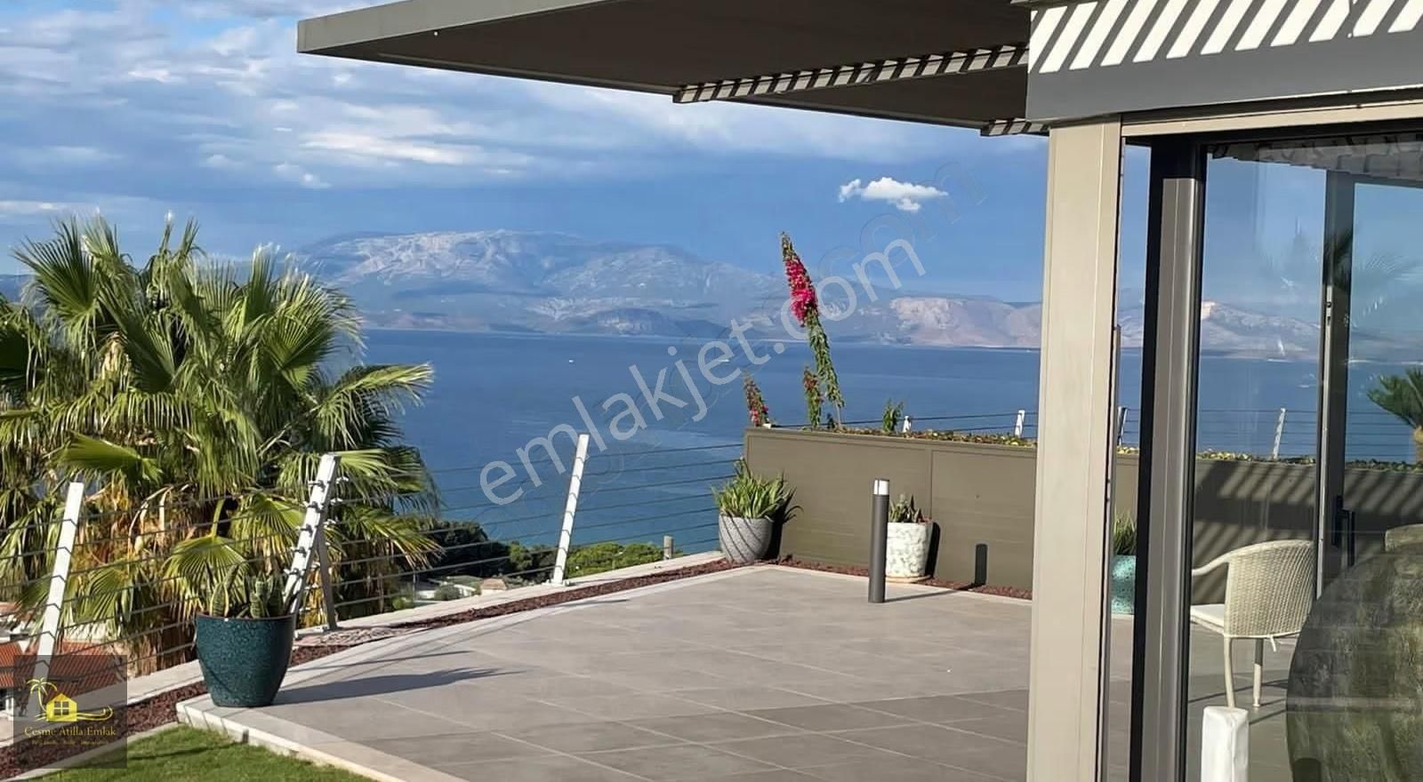 Çeşme'de Ful Deniz Manzaralı Satılık 4+1 Villa - Görsel 7