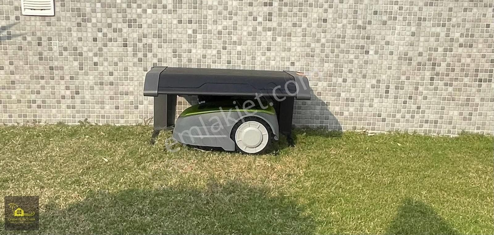 Çeşme'de Ful Deniz Manzaralı Satılık 4+1 Villa - Görsel 12