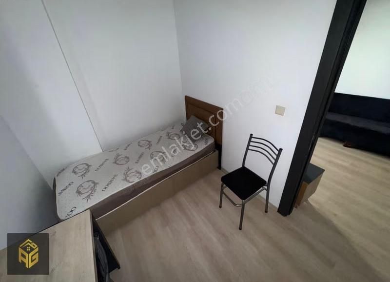 Dumlupınar Mahallesin De Kiralık Ulaşımı Kolay Eşyalı 2+1 Daire - Görsel 9