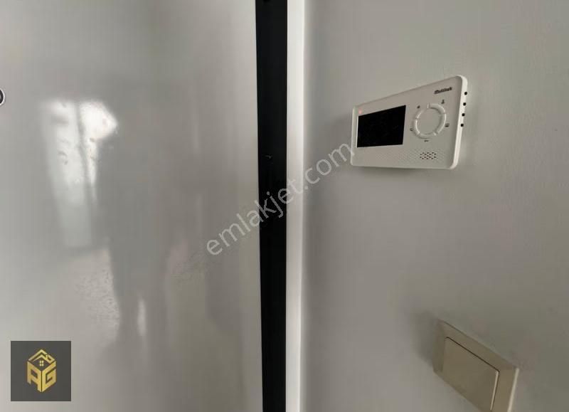 Dumlupınar Mahallesin De Kiralık Ulaşımı Kolay Eşyalı 2+1 Daire - Görsel 8