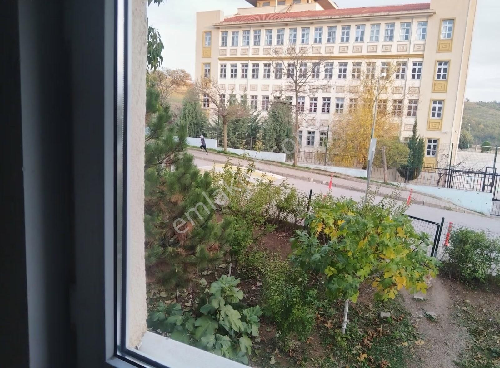 İpekyolu Yapı Emlaktan Yapılı Kaçmaz Fırsat Daire - Görsel 11