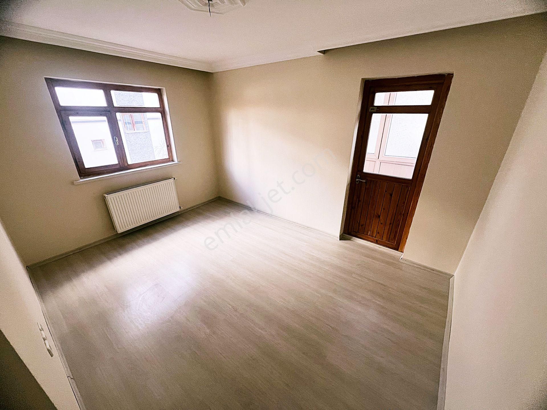 Cihandan Güventepede Demirdağ .kalaballı Cadde Sınırı 3+1 Daire - Görsel 21