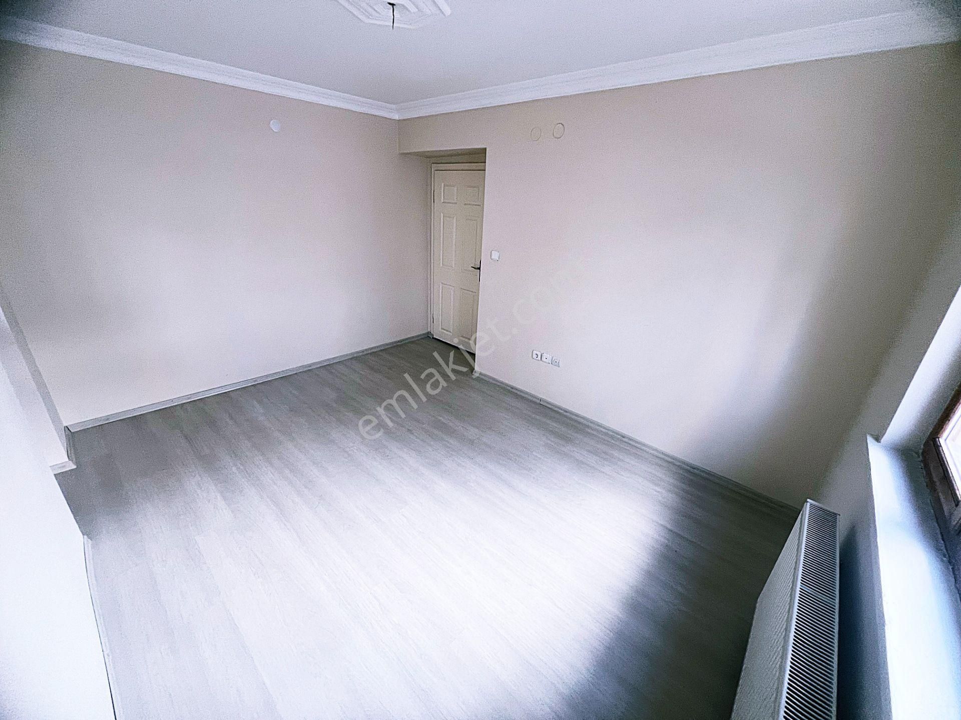 Cihandan Güventepede Demirdağ .kalaballı Cadde Sınırı 3+1 Daire - Görsel 23