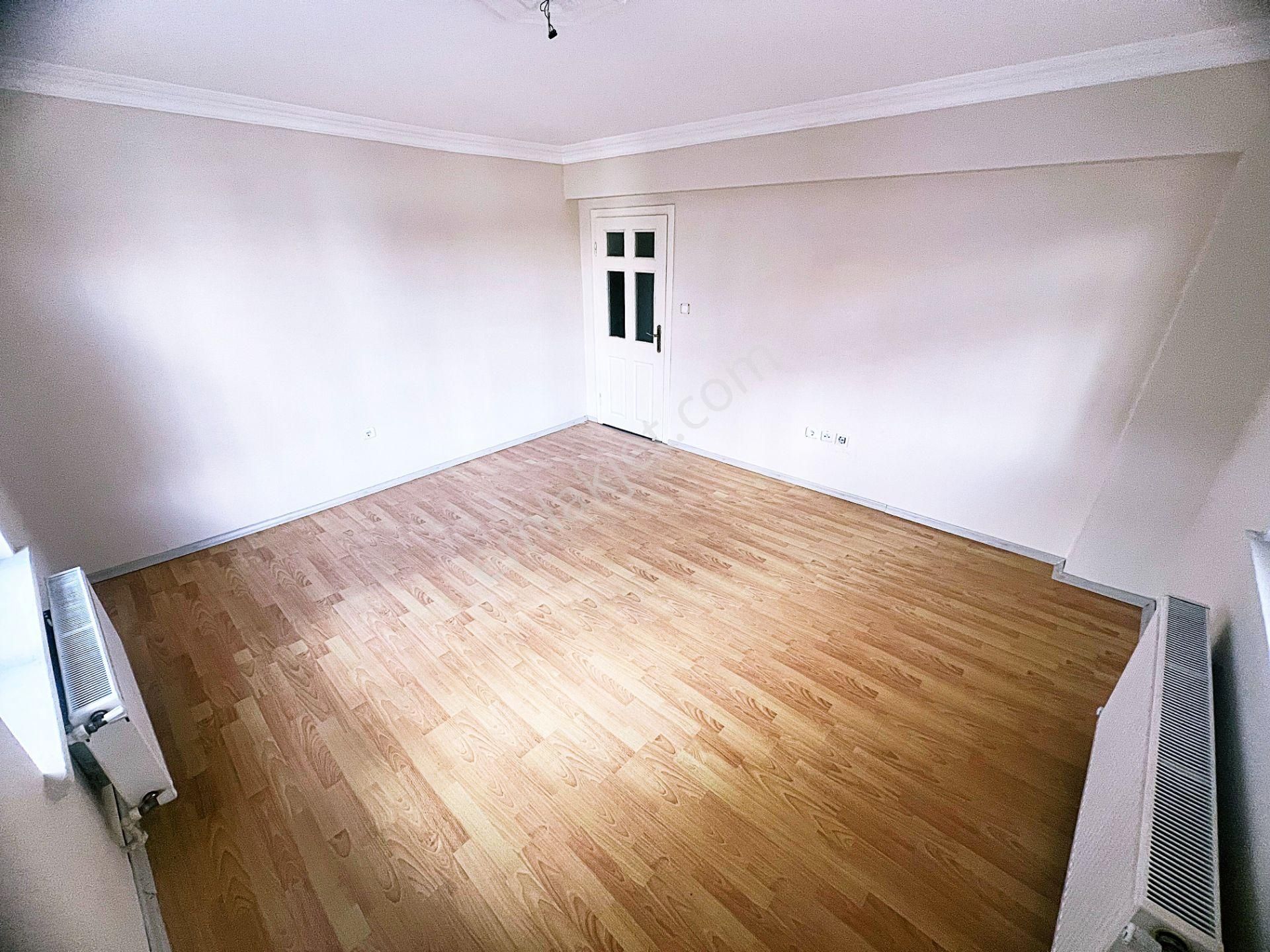 Cihandan Güventepede Demirdağ .kalaballı Cadde Sınırı 3+1 Daire - Görsel 11