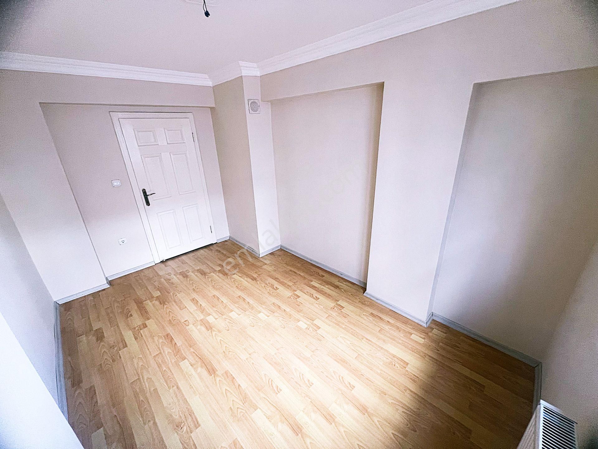 Cihandan Güventepede Demirdağ .kalaballı Cadde Sınırı 3+1 Daire - Görsel 16