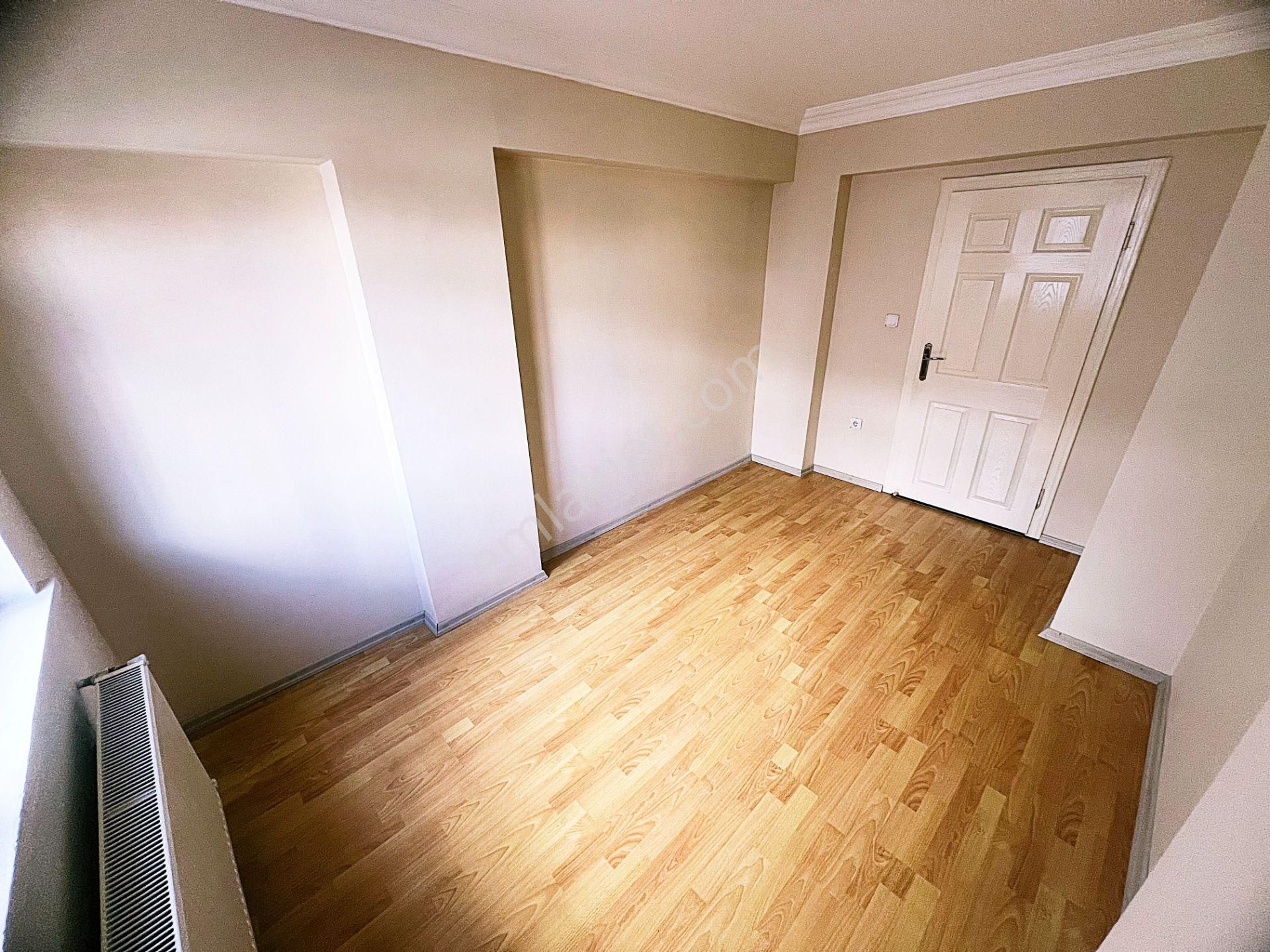 Cihandan Güventepede Demirdağ .kalaballı Cadde Sınırı 3+1 Daire - Görsel 15