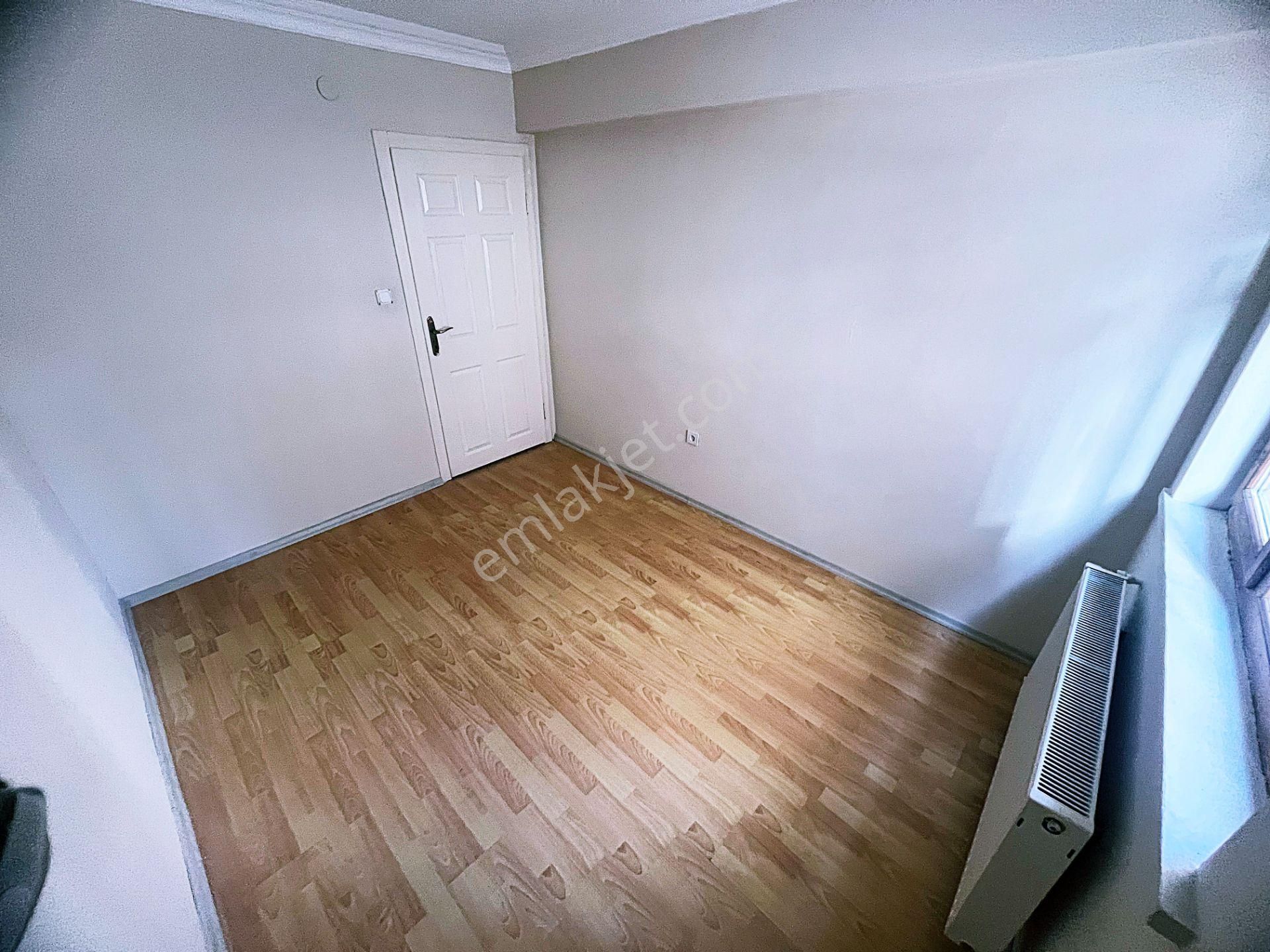 Cihandan Güventepede Demirdağ .kalaballı Cadde Sınırı 3+1 Daire - Görsel 20