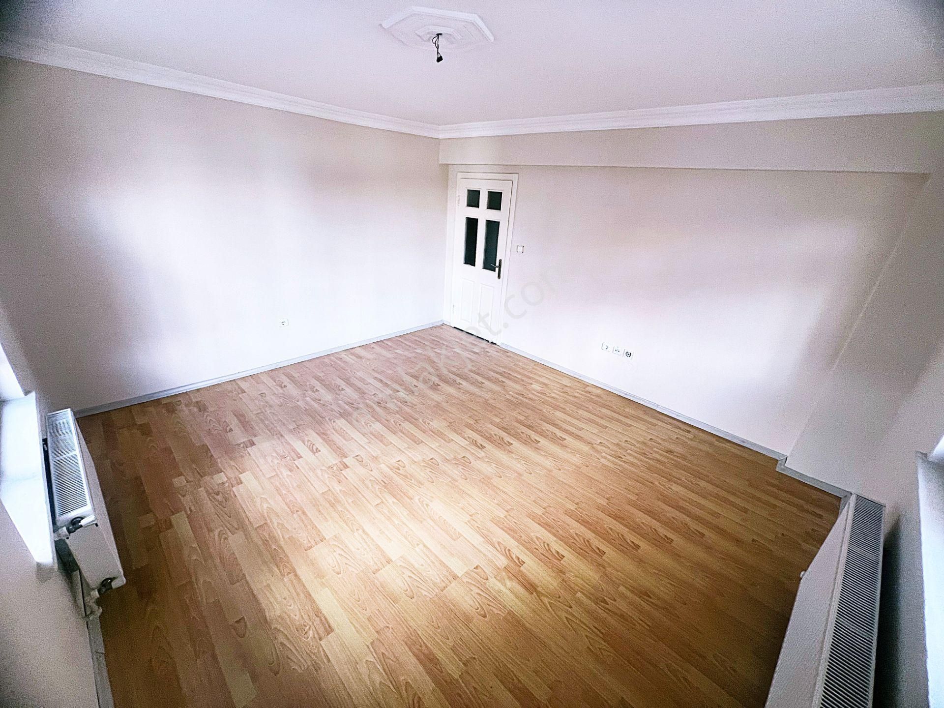 Cihandan Güventepede Demirdağ .kalaballı Cadde Sınırı 3+1 Daire - Görsel 12