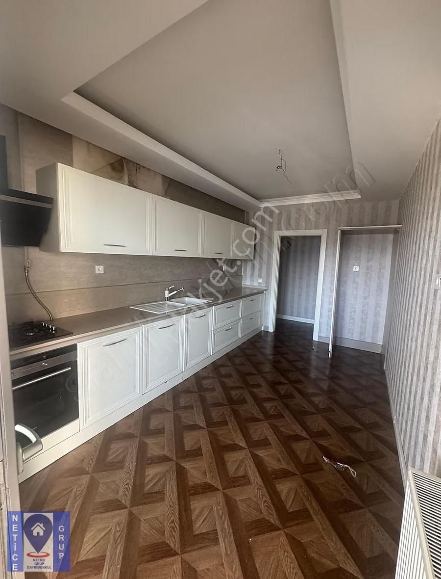 Balat Bakgör City-3 Te 5.kat 148m2 Net 160 M2 Brüt 5.kat Daire - Görsel 31