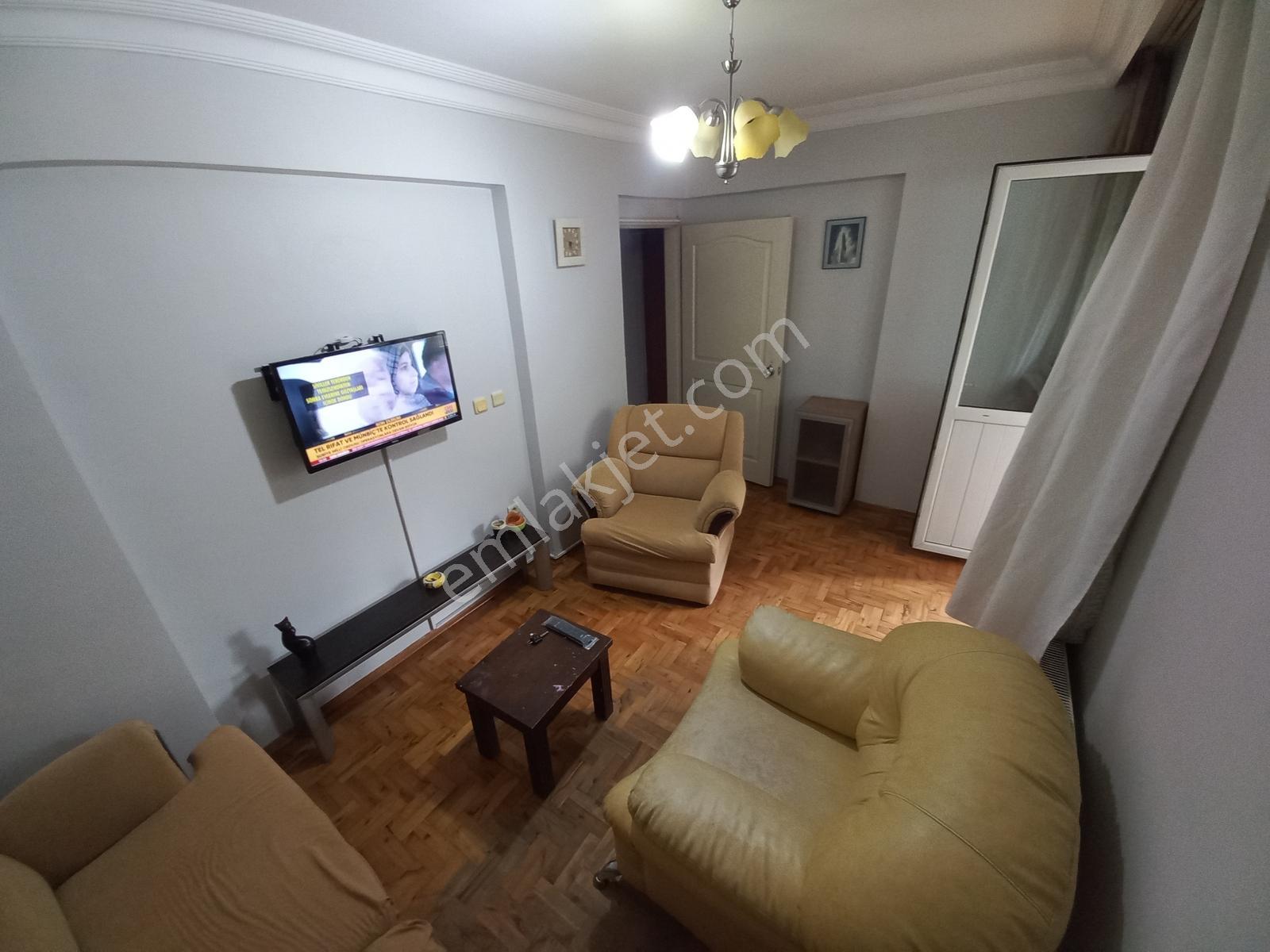 Ekşioğlu Akkaya Sitesinde Giriş Kat Geniş Balkon Kullanımlı - Görsel 8