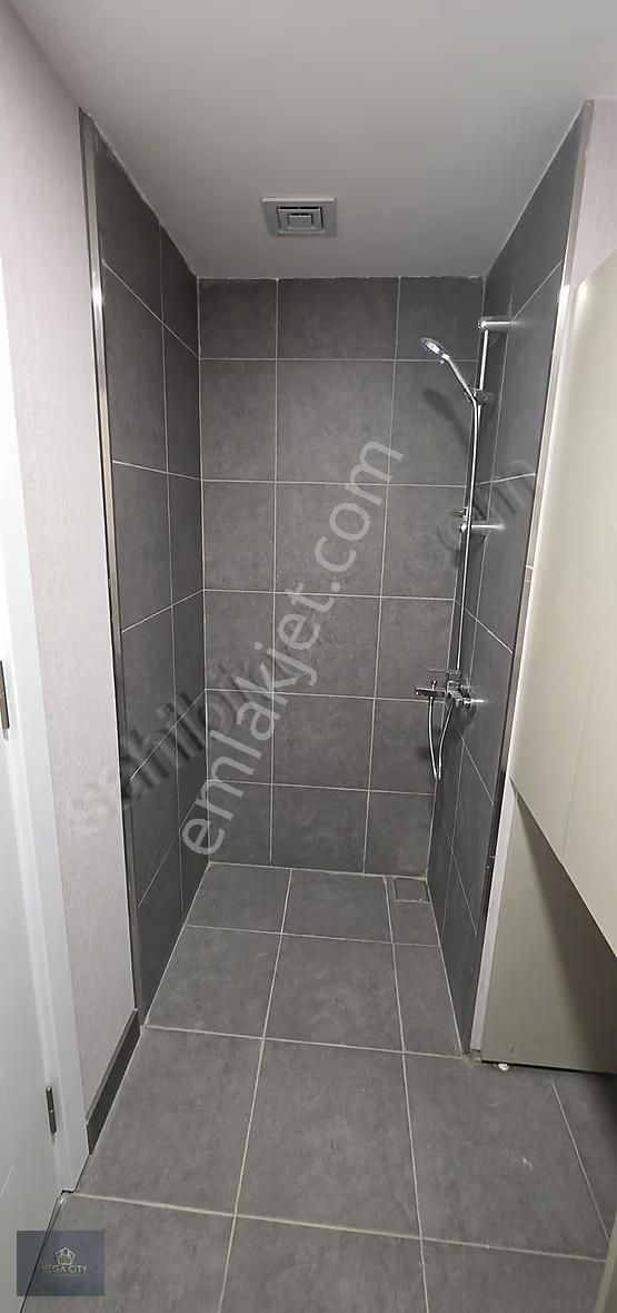 Meydan Ardıçlı Da Büyük Tip Kiralık Daire Önü Açık 1+1 - Görsel 32