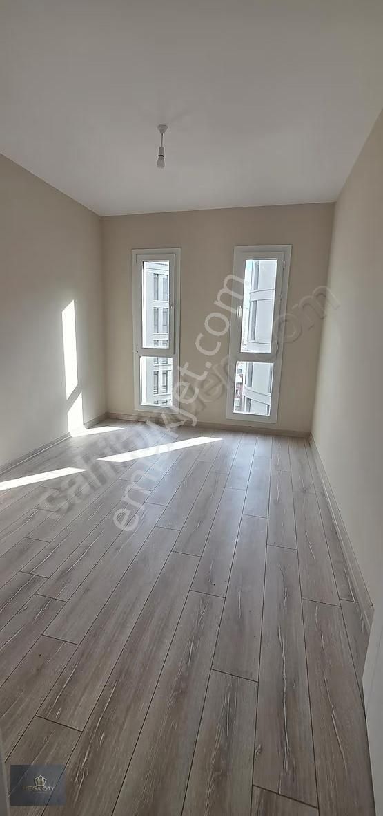 Meydan Ardıçlı Da Büyük Tip Kiralık Daire Önü Açık 1+1 - Görsel 25