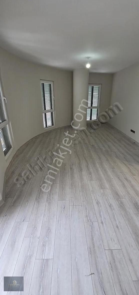 Meydan Ardıçlı Da Büyük Tip Deniz Ve Göl Manzaralı Kiralık 1+1 - Görsel 27