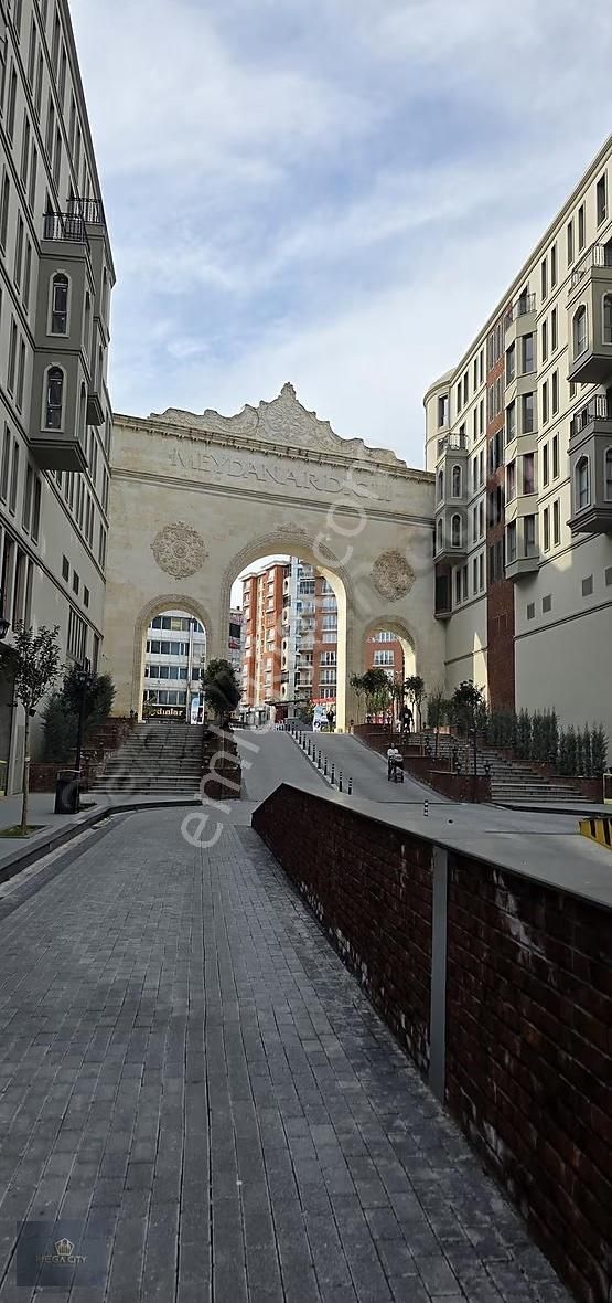 Meydan Ardıçlı Da Büyük Tip Deniz Ve Göl Manzaralı Kiralık 1+1