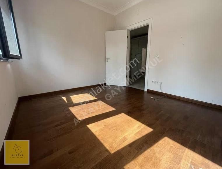 Suadiye'de Bağdat'a Yakın Genç Binada Satılık 100m²net 3+1 Daire - Görsel 9