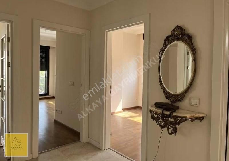 Suadiye'de Bağdat'a Yakın Genç Binada Satılık 100m²net 3+1 Daire - Görsel 14