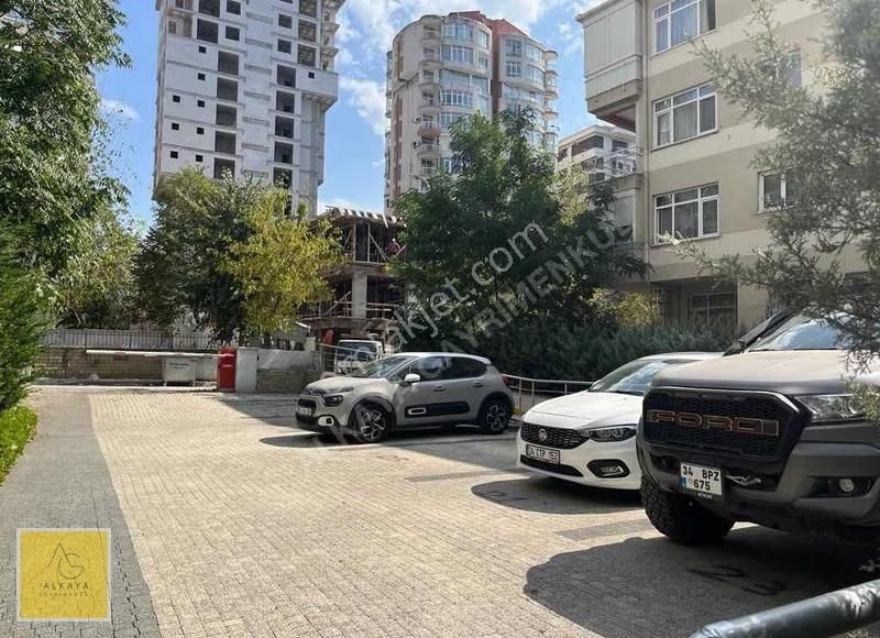 Suadiye'de Bağdat'a Yakın Genç Binada Satılık 100m²net 3+1 Daire - Görsel 32