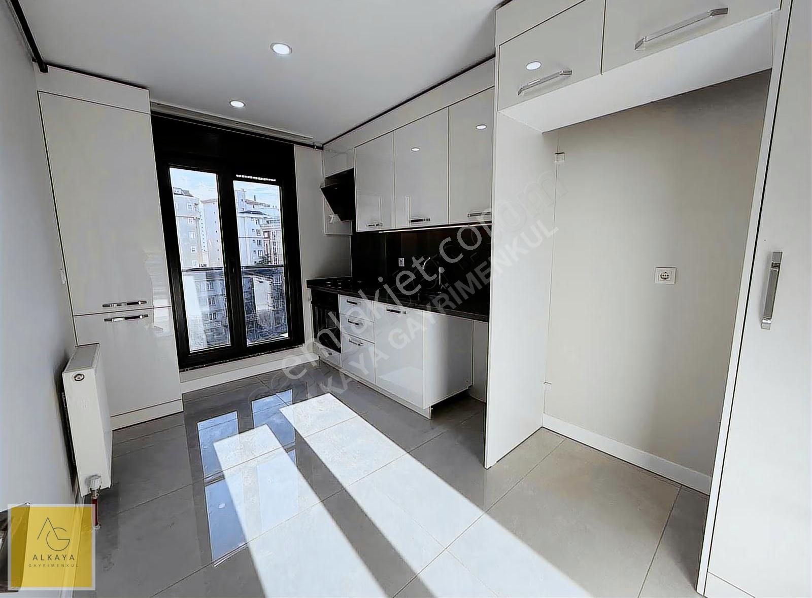 Alkaya'dan Bostancı'da Satılık 3+1 Sıfır Daire / Balkonlu / Boş - Görsel 31