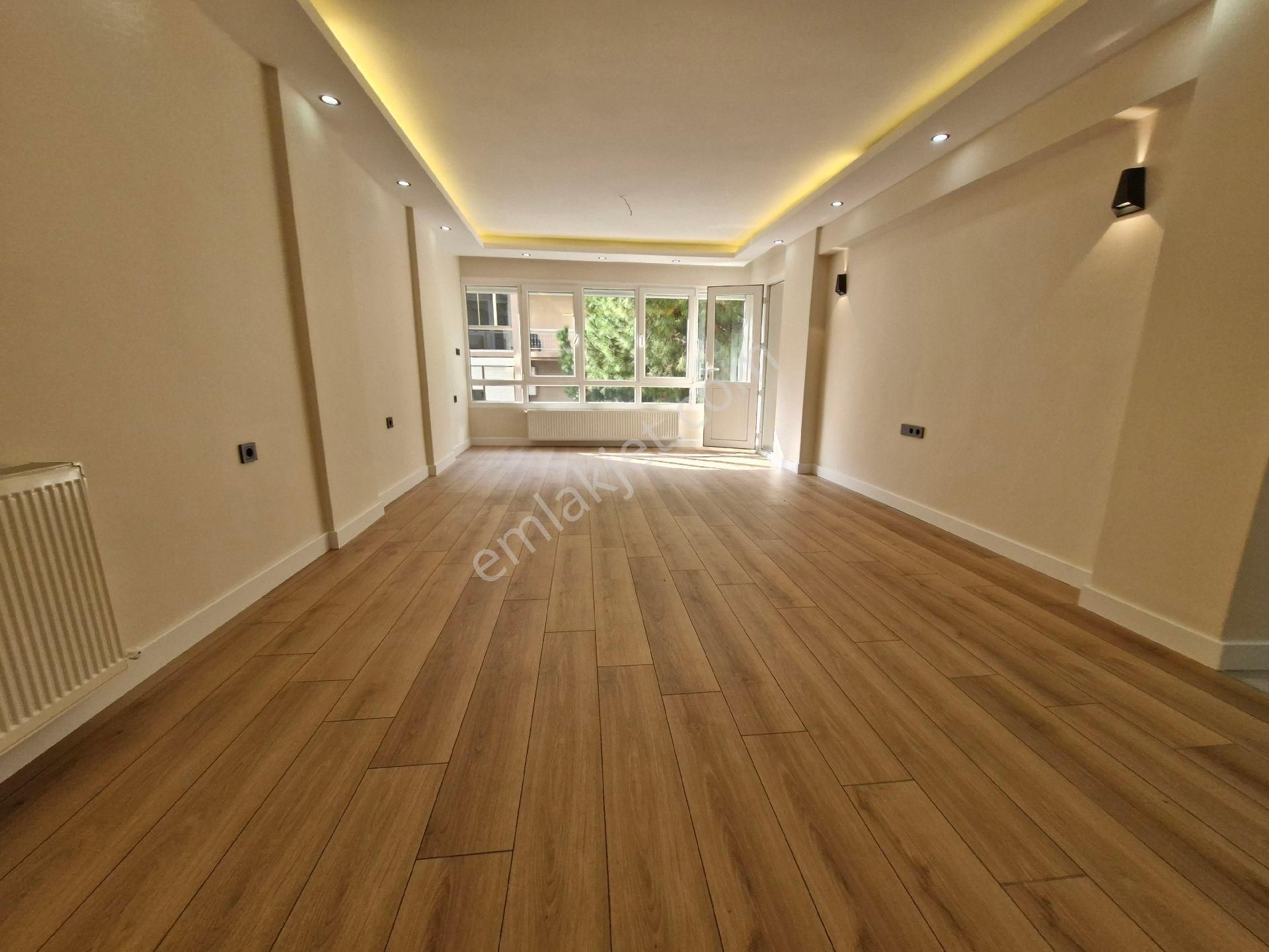 Bostanlı Da 3+1 Ful Tadilatlı Asansörlü Mkd Emlaktan