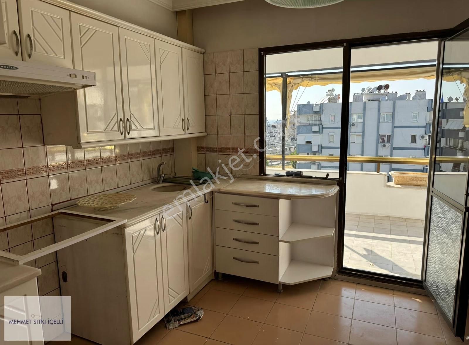 Gönülkent Sitesinde Havuzlu Deniz Manzaralı 3+1 Arakat - Görsel 9