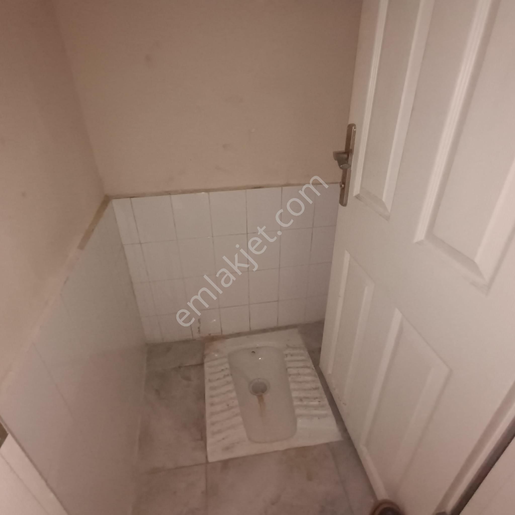 Bayrampaşa Muratpaşa 70 M2 Depolamaya Mağazaya E Ticarete - Görsel 4