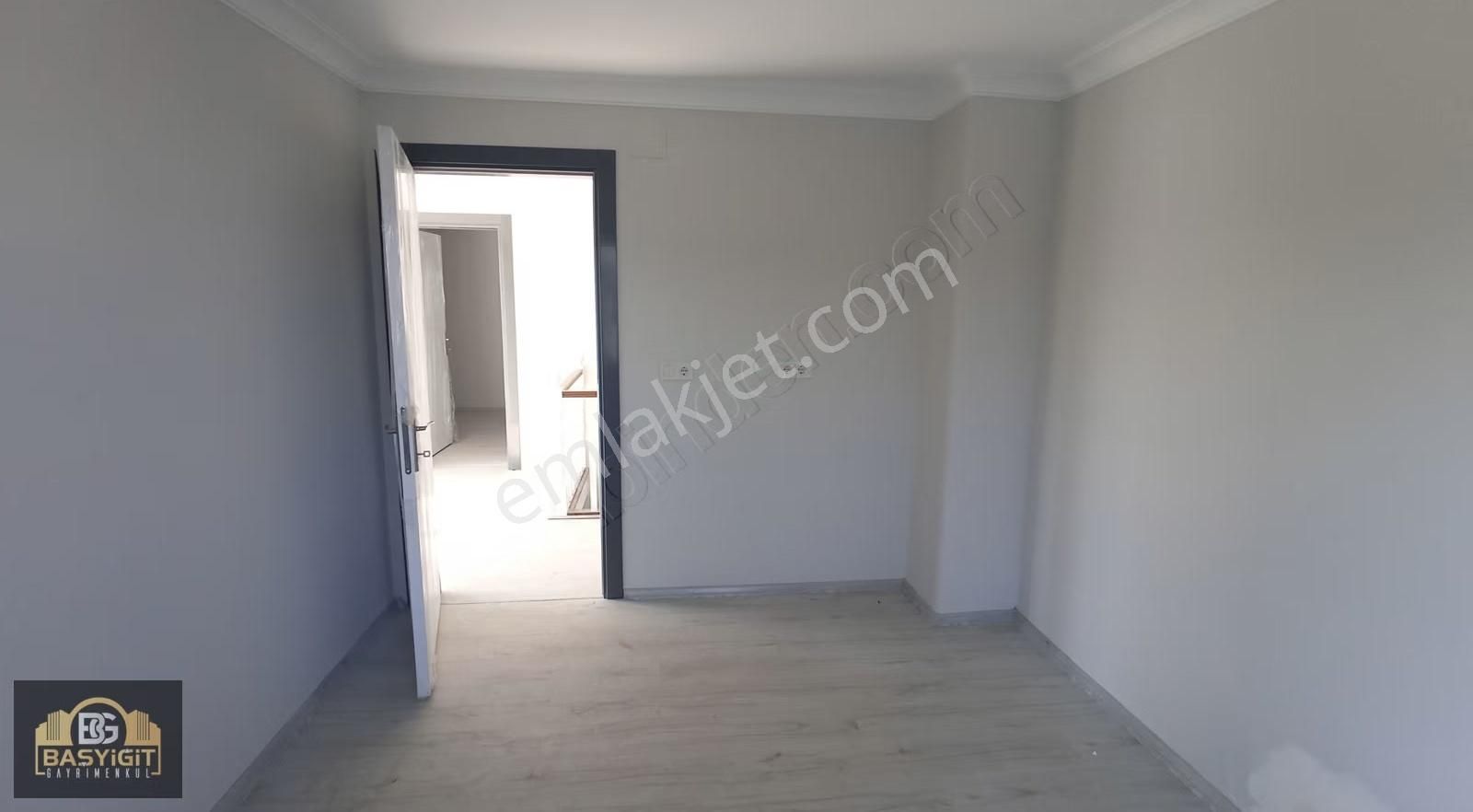 Cumhuriyet Mh. Turyolu Üzeri 6+1 Dubleks Daire Satılık - Görsel 13