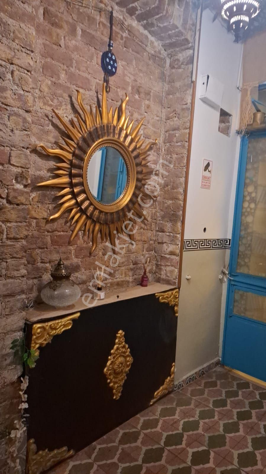 Beyoğlu Ciangir De Tarihi Binada 1+1 Faturalar Dahil - Görsel 3