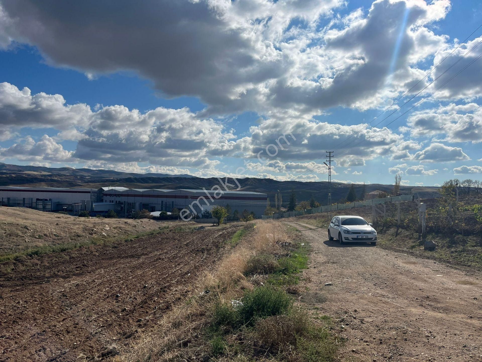 Anayola Yakın 477 M2 Fırsat Arsa - Görsel 11