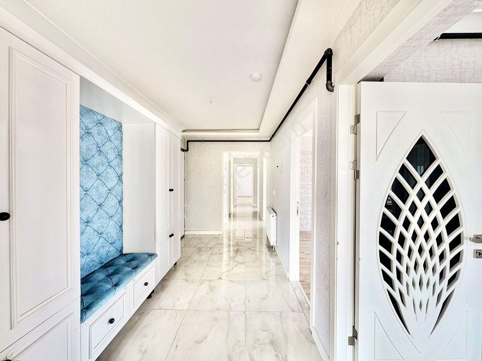 Duru Emlak'tan Manzaralı G.odalı 4+1 Lüks Site Dairesi - Görsel 32