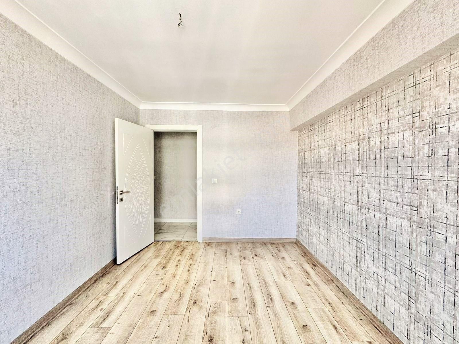 Duru Emlak'tan Manzaralı G.odalı 4+1 Lüks Site Dairesi - Görsel 20