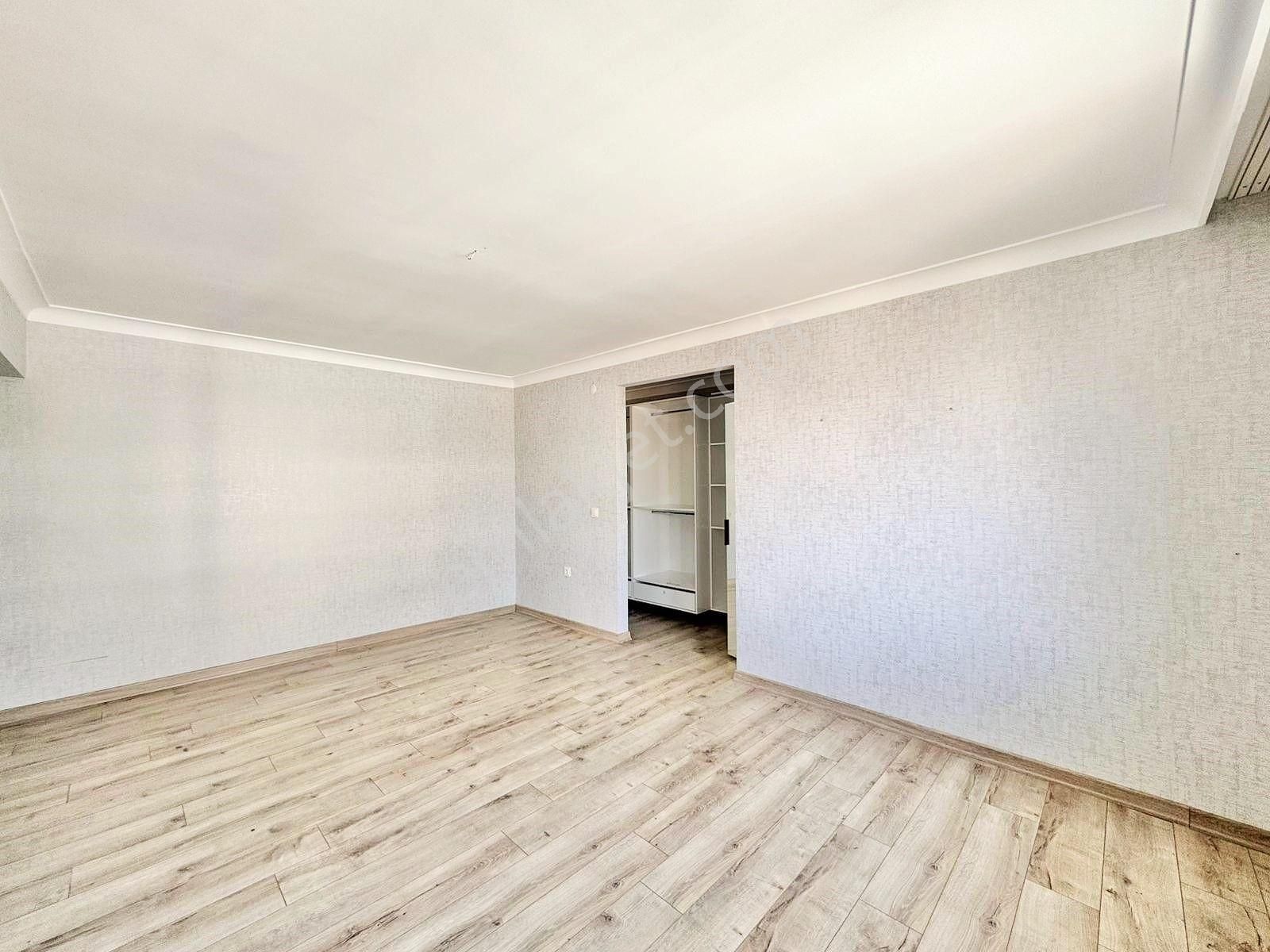 Duru Emlak'tan Manzaralı G.odalı 4+1 Lüks Site Dairesi - Görsel 24