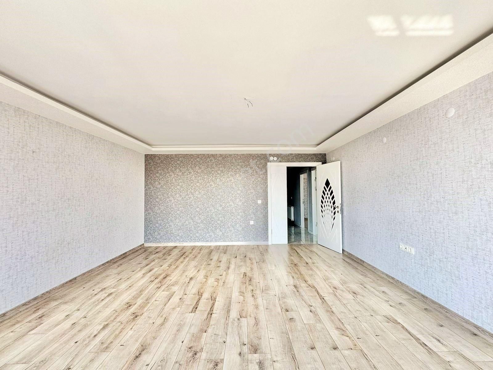 Duru Emlak'tan Manzaralı G.odalı 4+1 Lüks Site Dairesi - Görsel 9