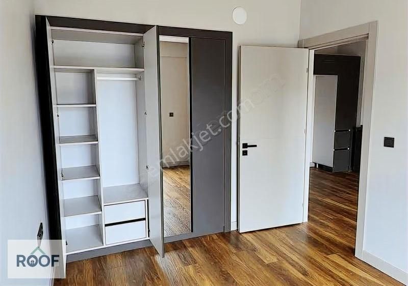 Gültekin Pera Çiğli Havuz Cepheli Satılık 1+1 - Görsel 5