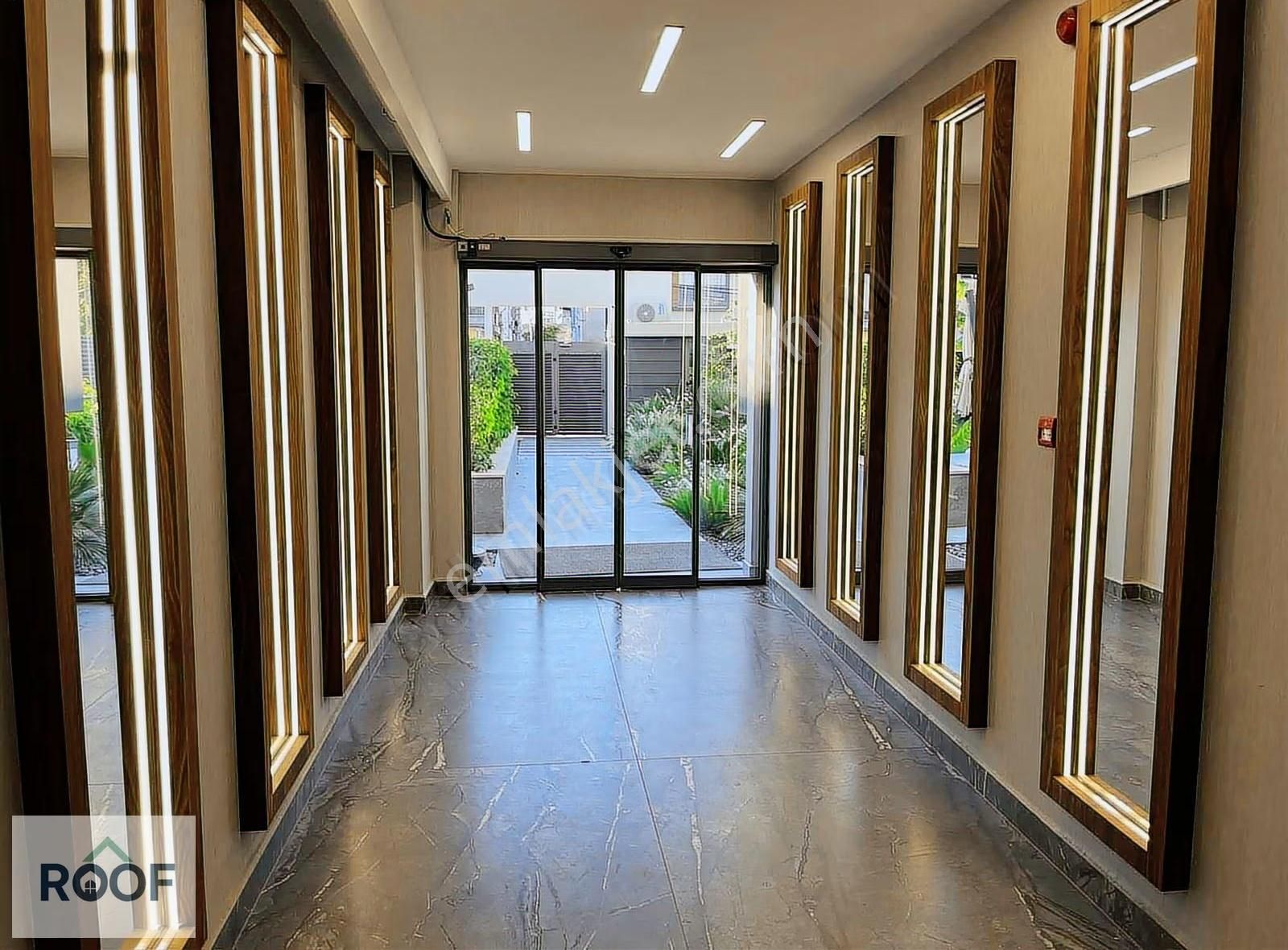 Gültekin Pera Çiğli Havuz Cepheli Satılık 1+1 - Görsel 11