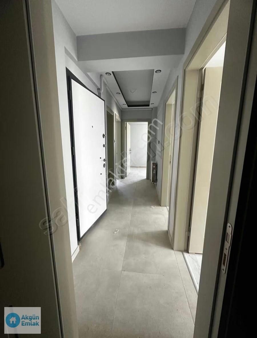 Cumhuriyet Mahallesi Ring Yolu Üzeri 90 M2 2+1 Arakat Daire - Görsel 5