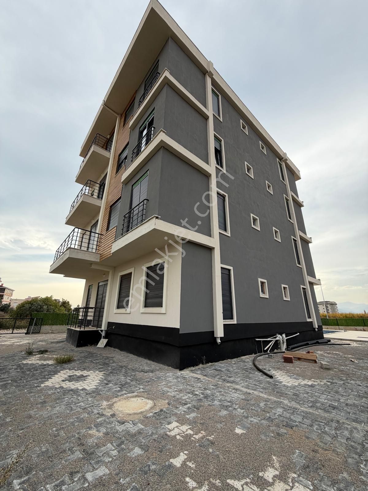 Döşemealtı Bahçeyaka Mah. 2+1 Satılık Ara Kat Daire - Görsel 4