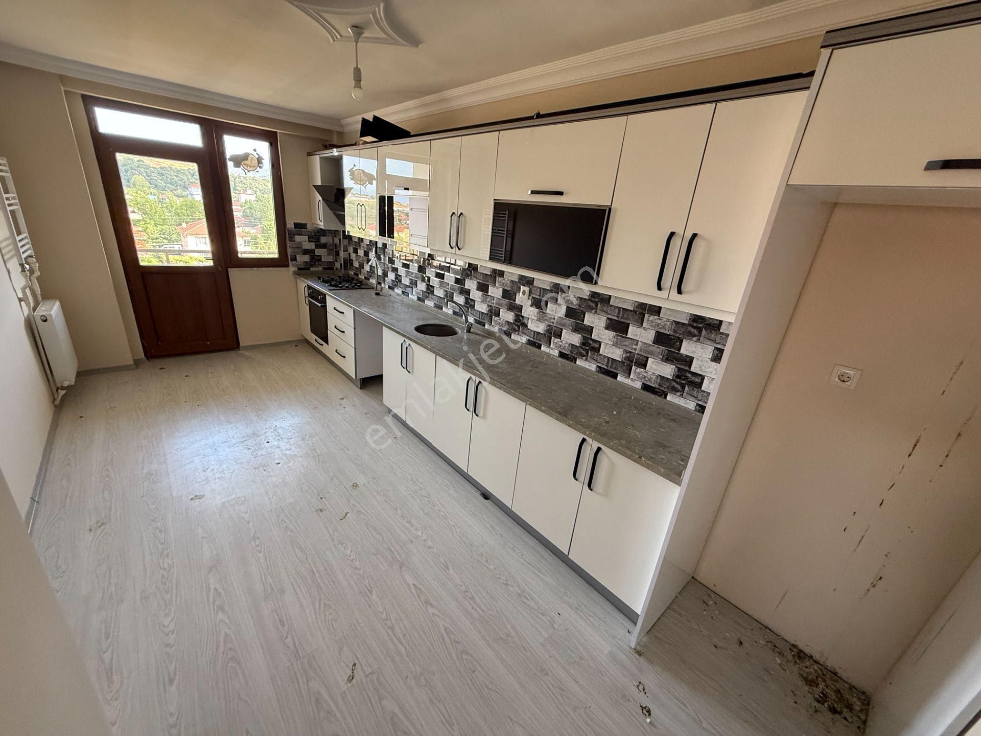 Emlakevim - Gümüşova Fatih Mah. De Satılık 2 + 1 Daire !! A Blok - Görsel 17