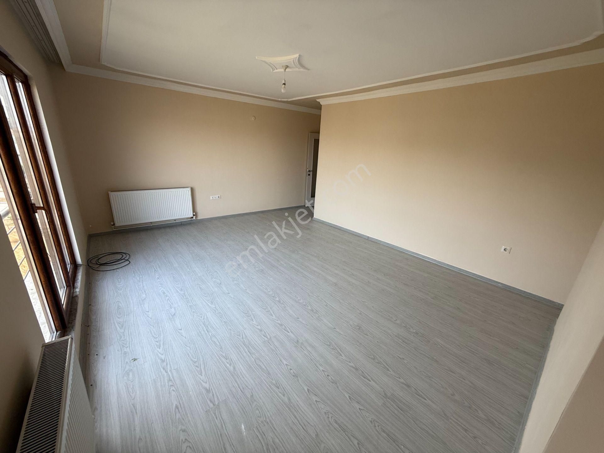 Emlakevim - Gümüşova Fatih Mah. De Satılık 2 + 1 Daire !! A Blok - Görsel 12