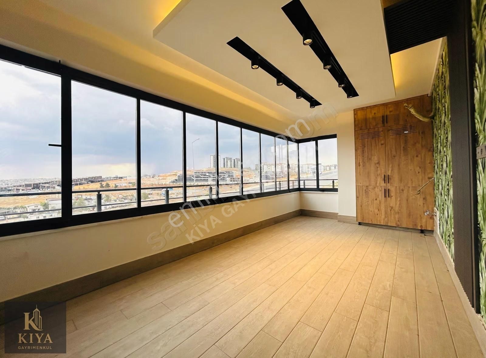 Kiya`dan Günsev Oto Avm Karşısı Şehir Manzaralu Ultra Lüks 3+1
