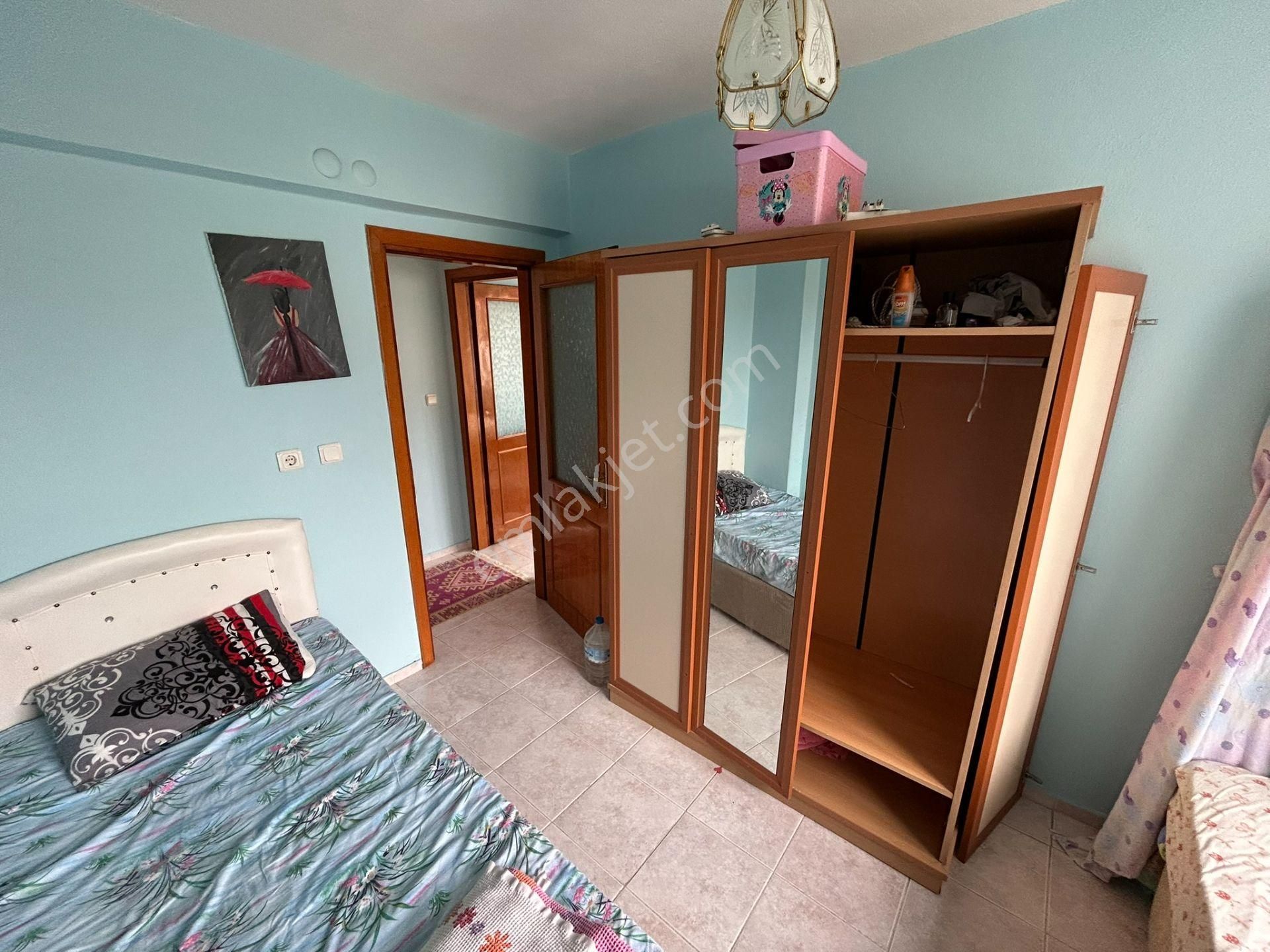 Cihan Emlak Erdekte Denize 300m Merkezi Konumda Eşyalı 2+1 Daire - Görsel 25